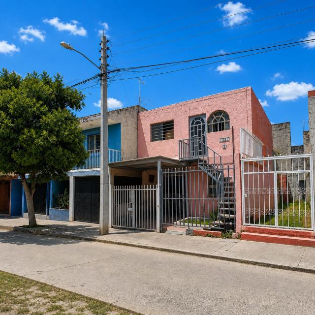 Casa en venta en Colonia San Vicente, Guadalajara 1