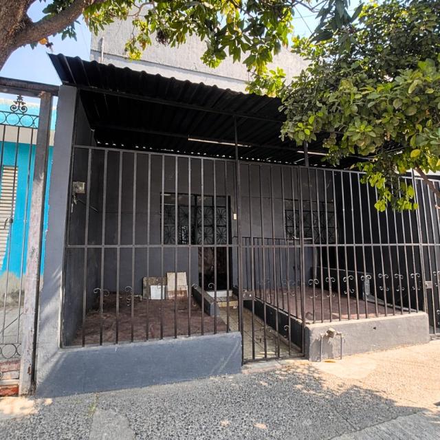 Casa en venta en Los Girasoles, Zapopan 1